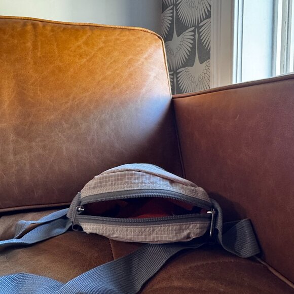 Penfield Grayling Shoulder Bag - Picture 2 of 3